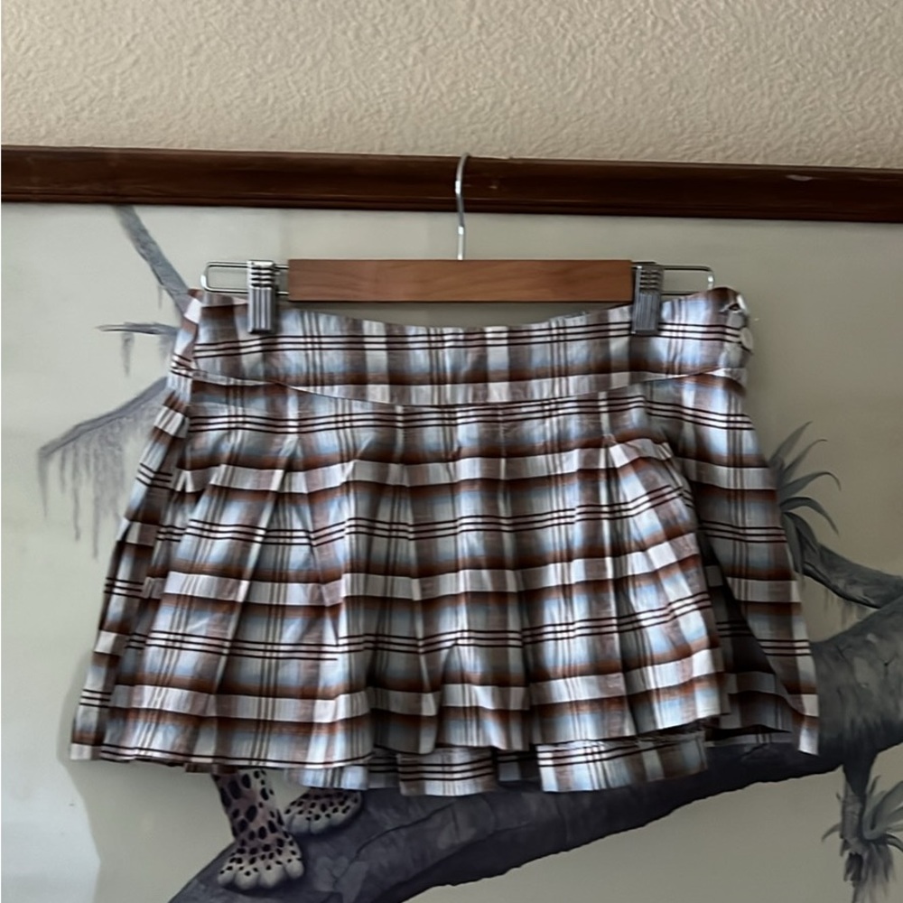 Empyre White and Gray Pleated Skater Mini Skirt
